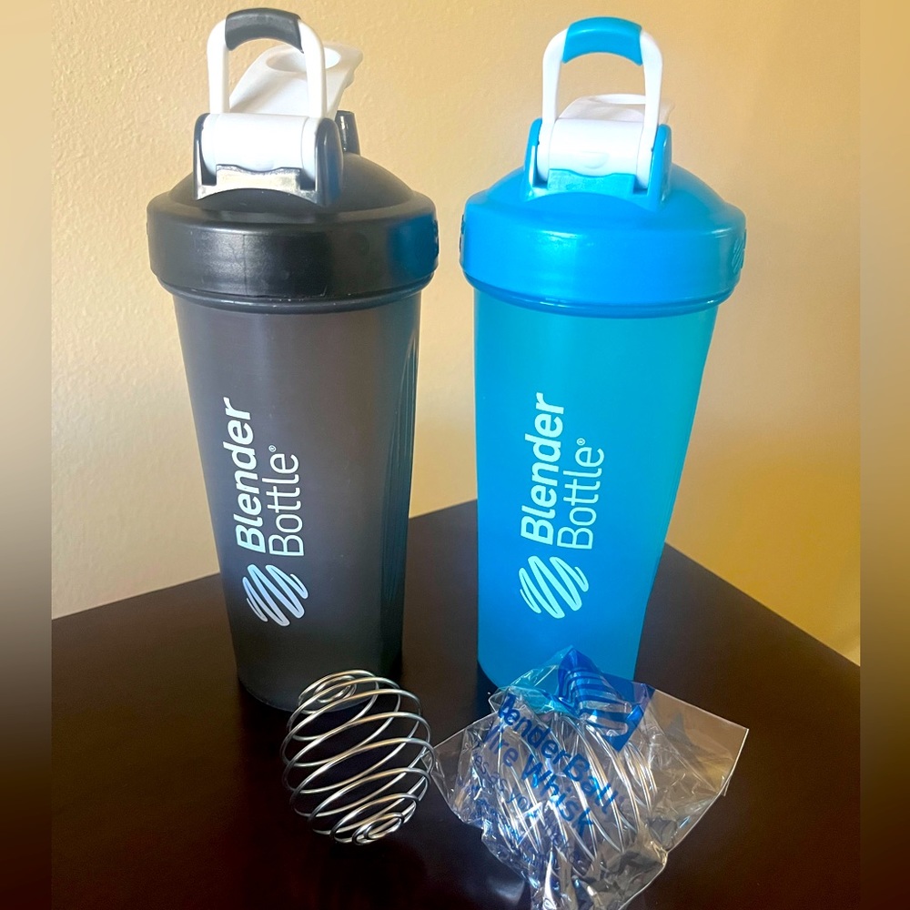 Blender bottles Black/Aqua blue 28oz